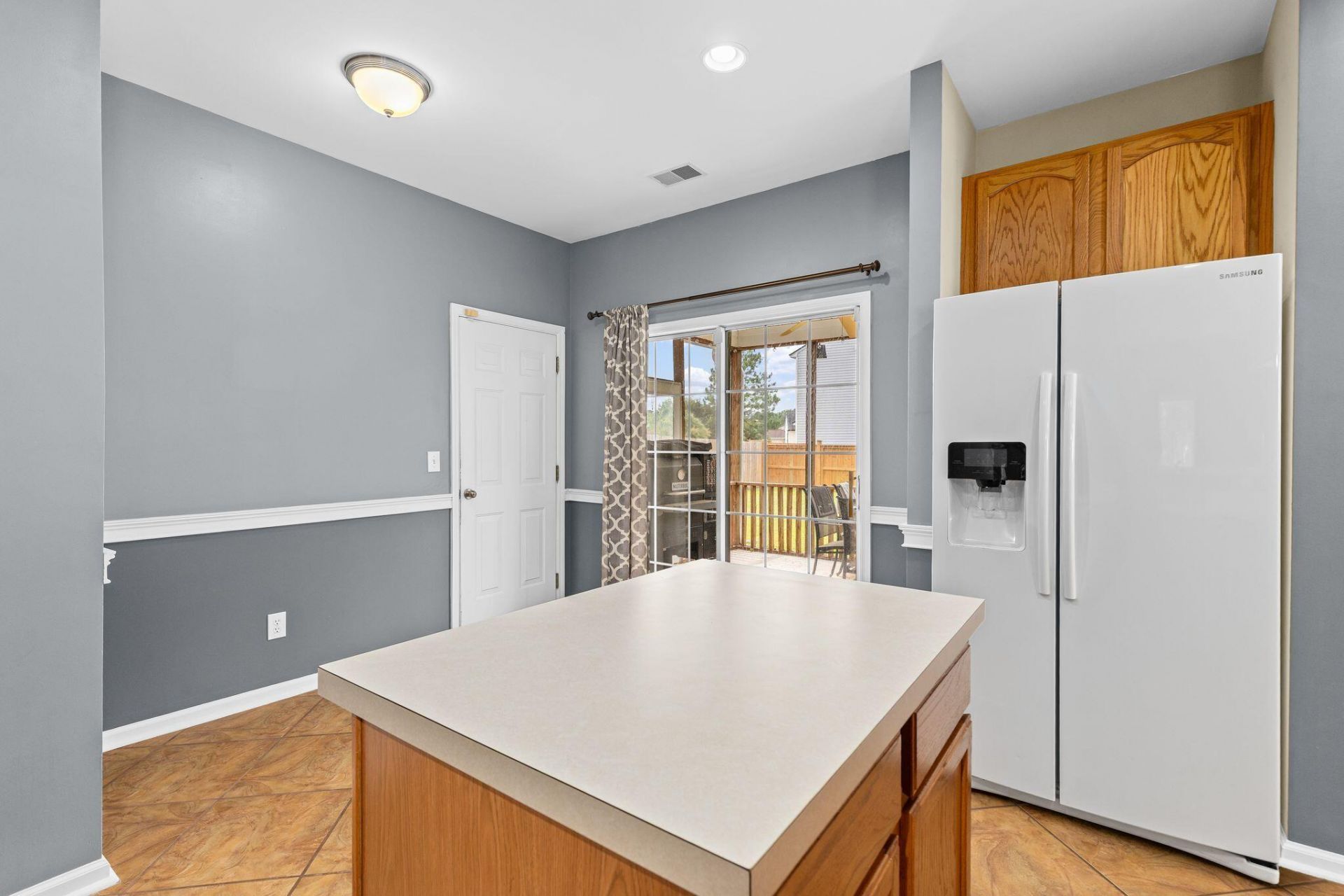 100 Towering Pine Drive Photo 19