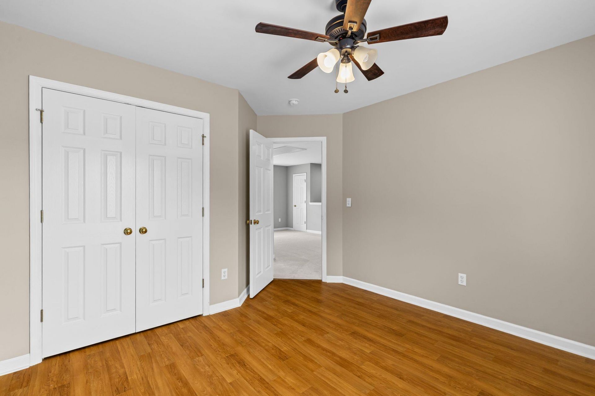 100 Towering Pine Drive Photo 27