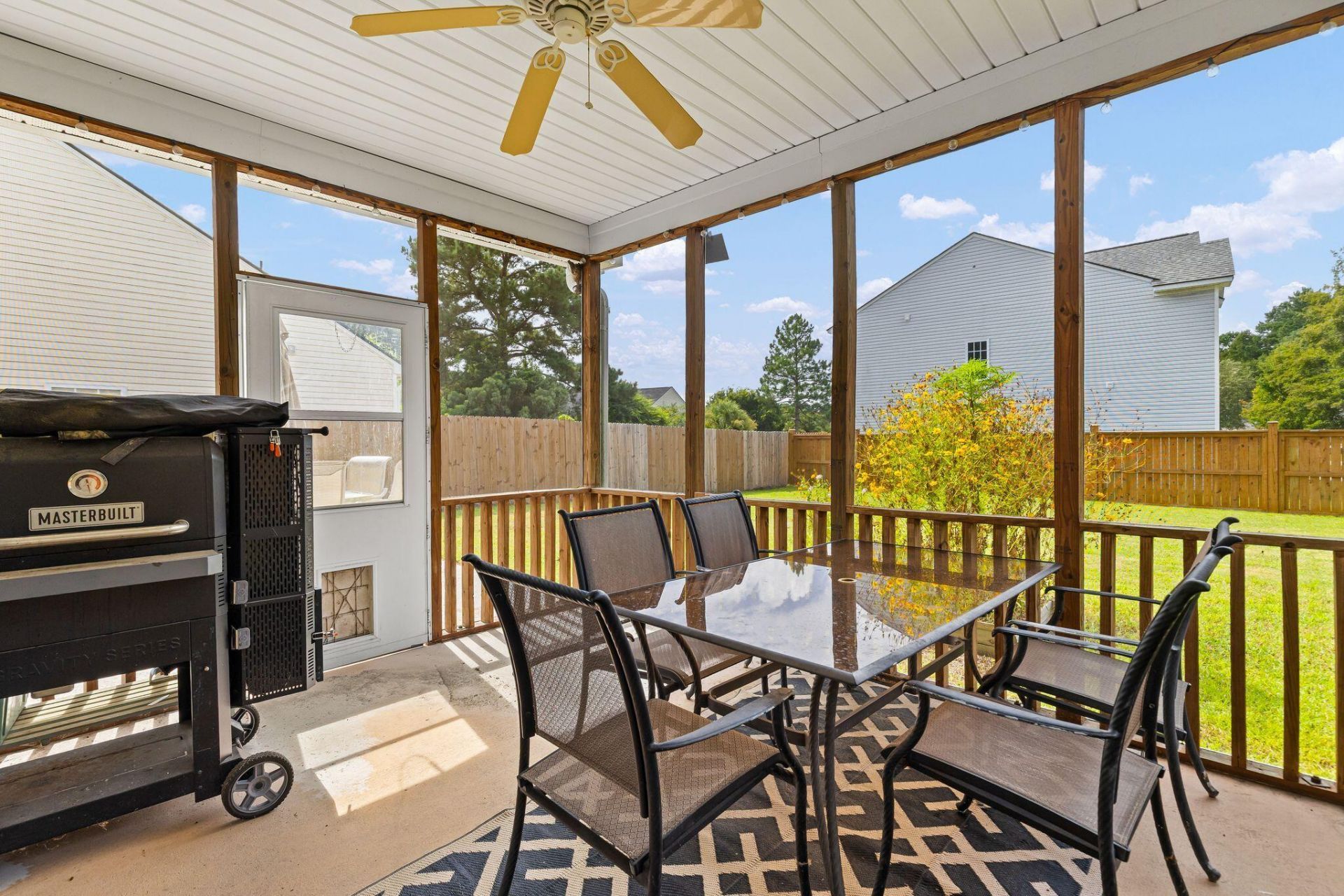 100 Towering Pine Drive Photo 38
