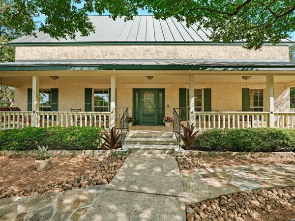 8520 ALYDAR CIR, Fair Oaks Ranch, TX 78015