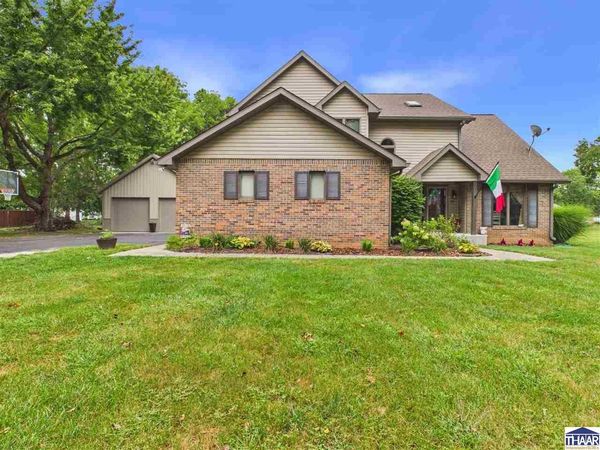 241 N Plum Street, Clinton, IN 47842