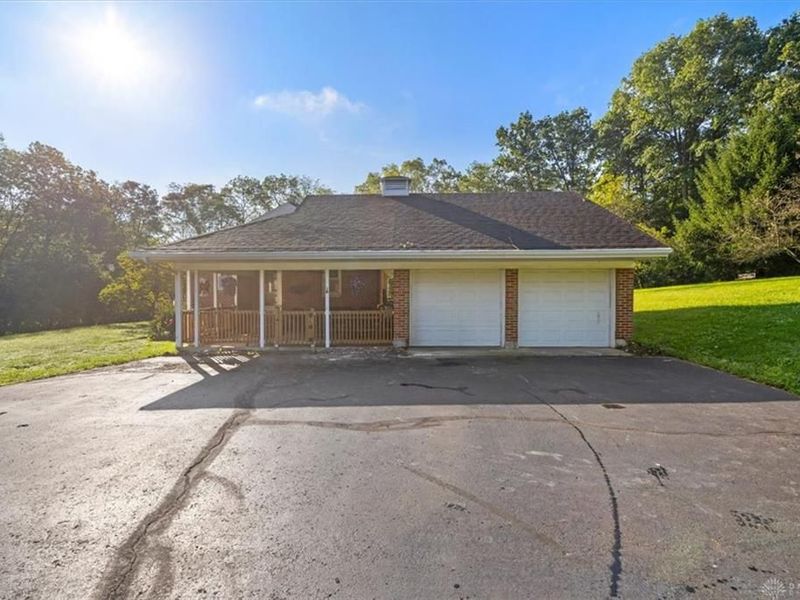 2065 State Route 235, Xenia Township, OH 45385 Photo 7