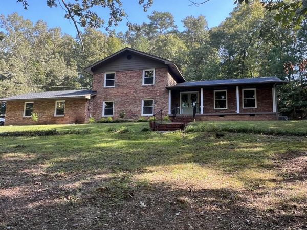 203 Woodland Drive, Calhoun, GA 30701