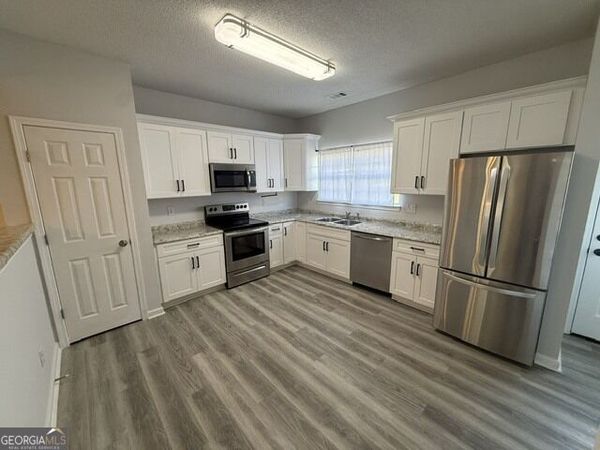130 Hawkeye Lane, Conyers, GA 30012