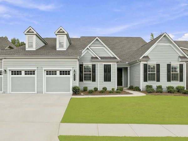 204 Cottonwood Circle, Peachtree City, GA 30269