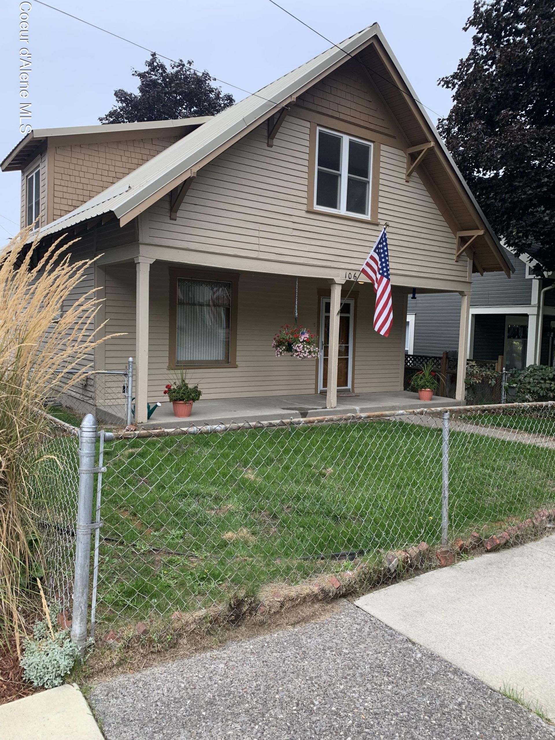 106 Kellogg AVE  primary photo