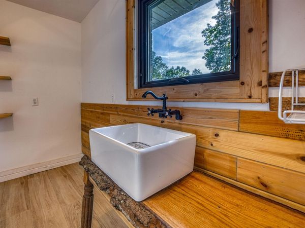 6682 N 125 Highway, Peel, AR 72668