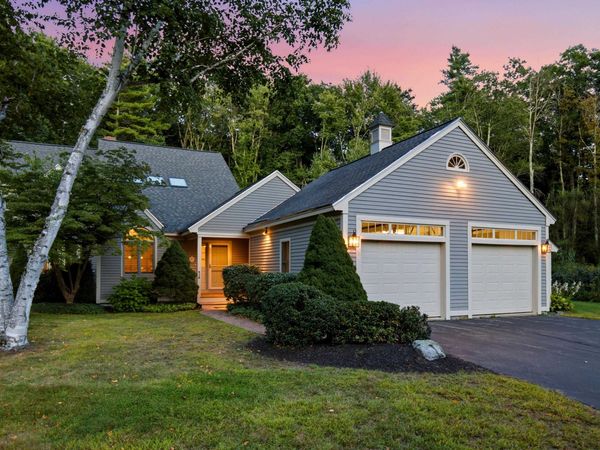 1 Peninsula Drive, Unit 1, Stratham, NH 03885