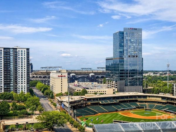 333 W Trade Street, Unit 907, Charlotte, NC 28202
