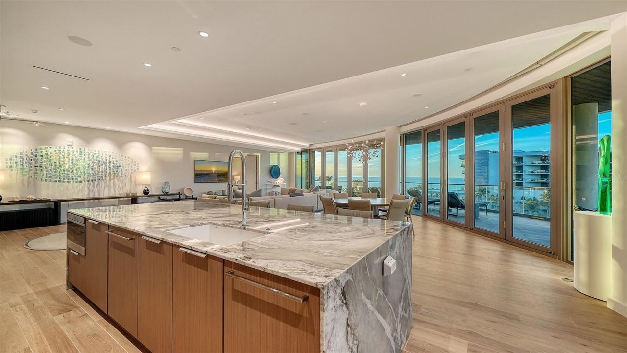 1561 Gulf Of Mexico Drive, Unit 404, Longboat Key, FL 34228 Photo