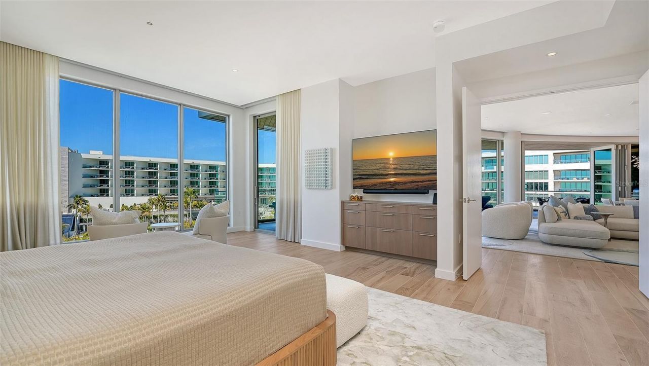 1561 Gulf Of Mexico Drive, Unit 404, Longboat Key, FL 34228 Photo