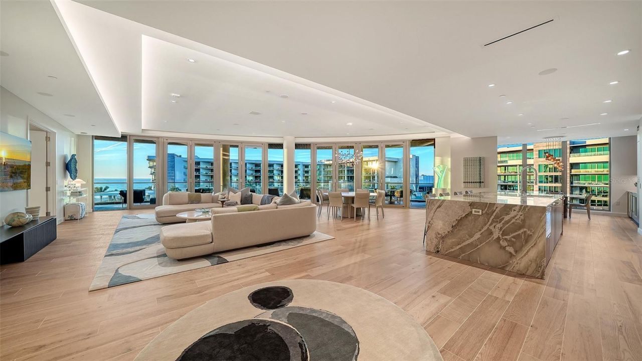 1561 Gulf Of Mexico Drive, Unit 404, Longboat Key, FL 34228 Photo