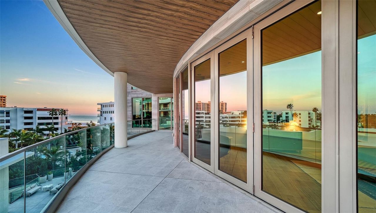 1561 Gulf Of Mexico Drive, Unit 404, Longboat Key, FL 34228 Photo