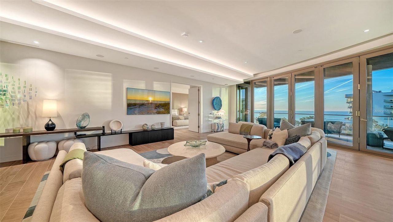 1561 Gulf Of Mexico Drive, Unit 404, Longboat Key, FL 34228 Photo