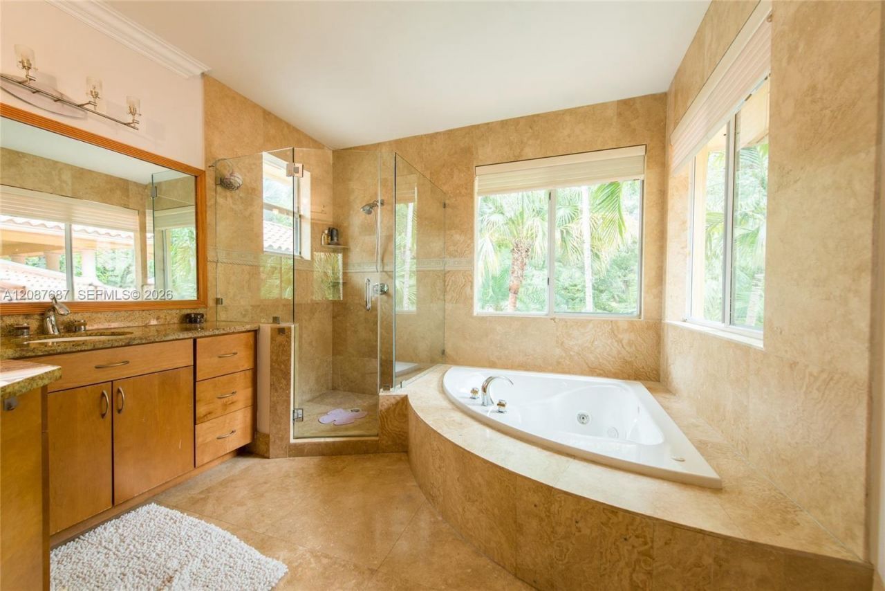 3665 Justison Rd, Unit N/A, Miami, FL 33133 Photo