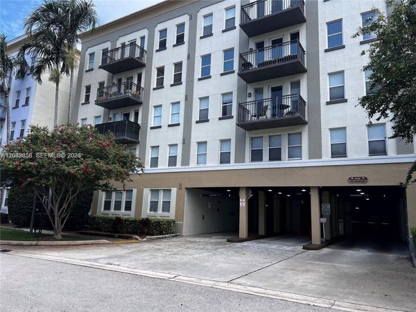 533 NE 3rd Ave, Unit 218, Fort Lauderdale, FL 33301