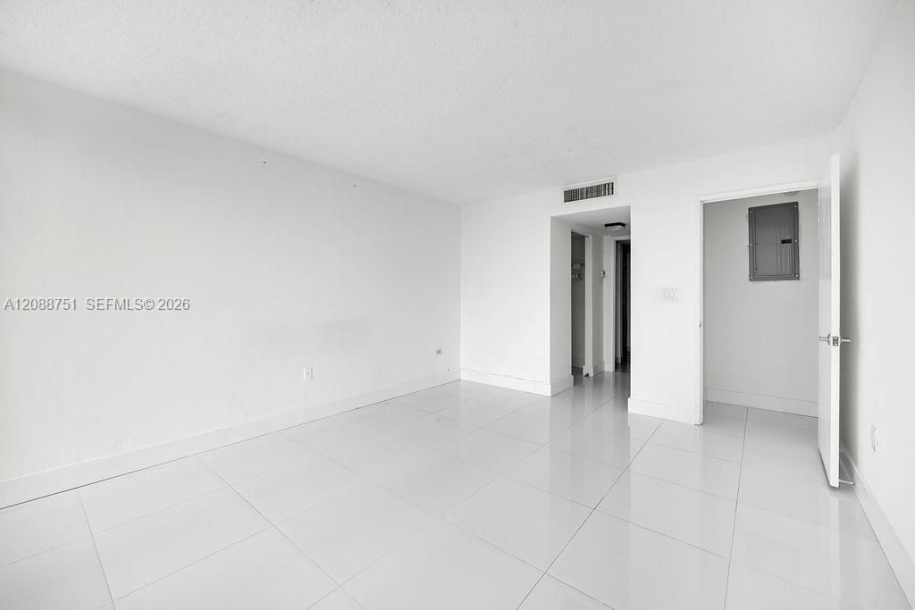 600 NE 36th St, Unit 508, Miami, FL 33137 Photo