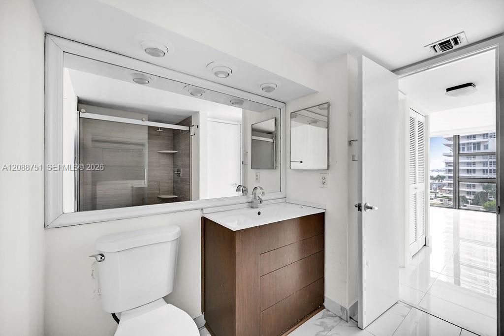 600 NE 36th St, Unit 508, Miami, FL 33137 Photo