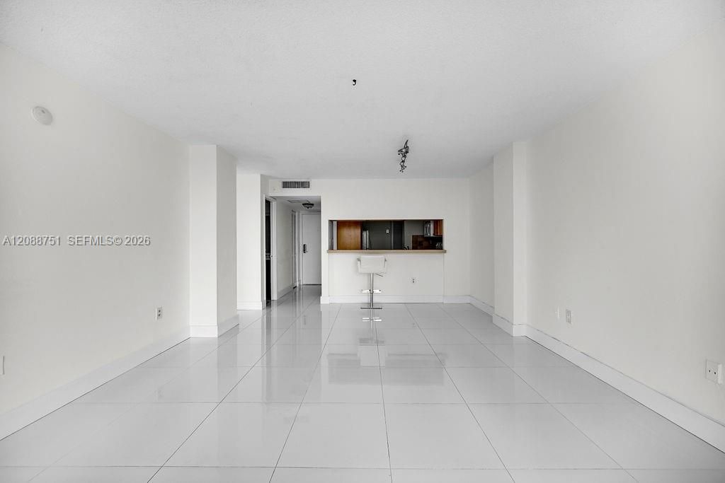 600 NE 36th St, Unit 508, Miami, FL 33137 Photo
