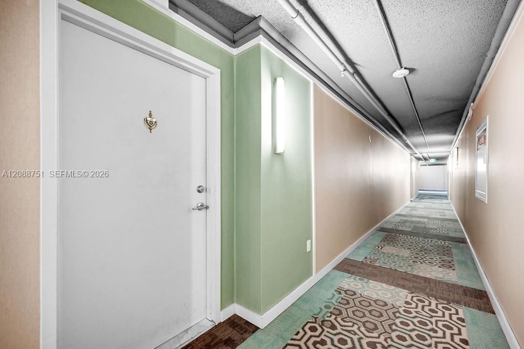 600 NE 36th St, Unit 508, Miami, FL 33137 Photo
