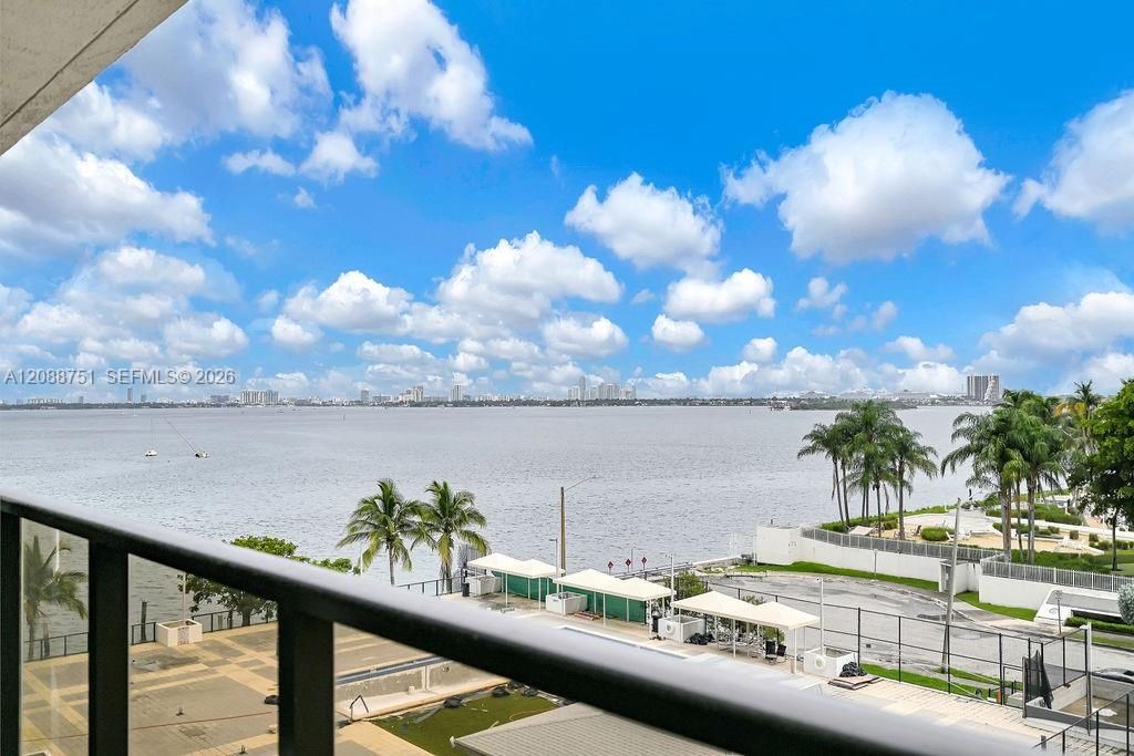 600 NE 36th St, Unit 508, Miami, FL 33137 Photo