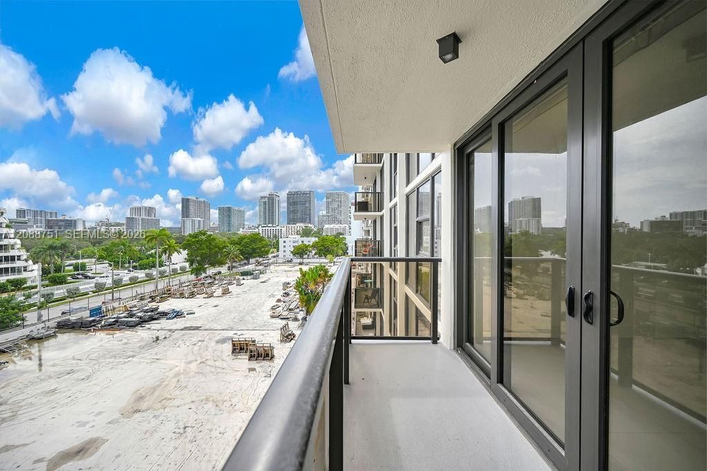 600 NE 36th St, Unit 508, Miami, FL 33137 Photo
