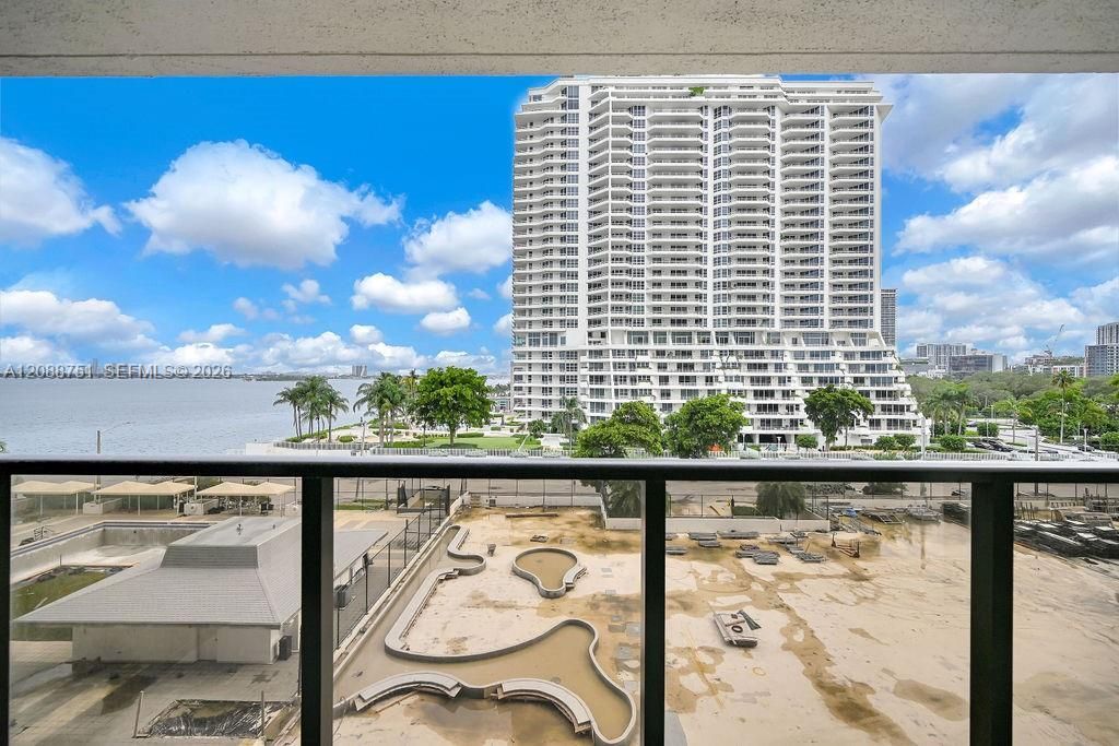 600 NE 36th St, Unit 508, Miami, FL 33137 Photo