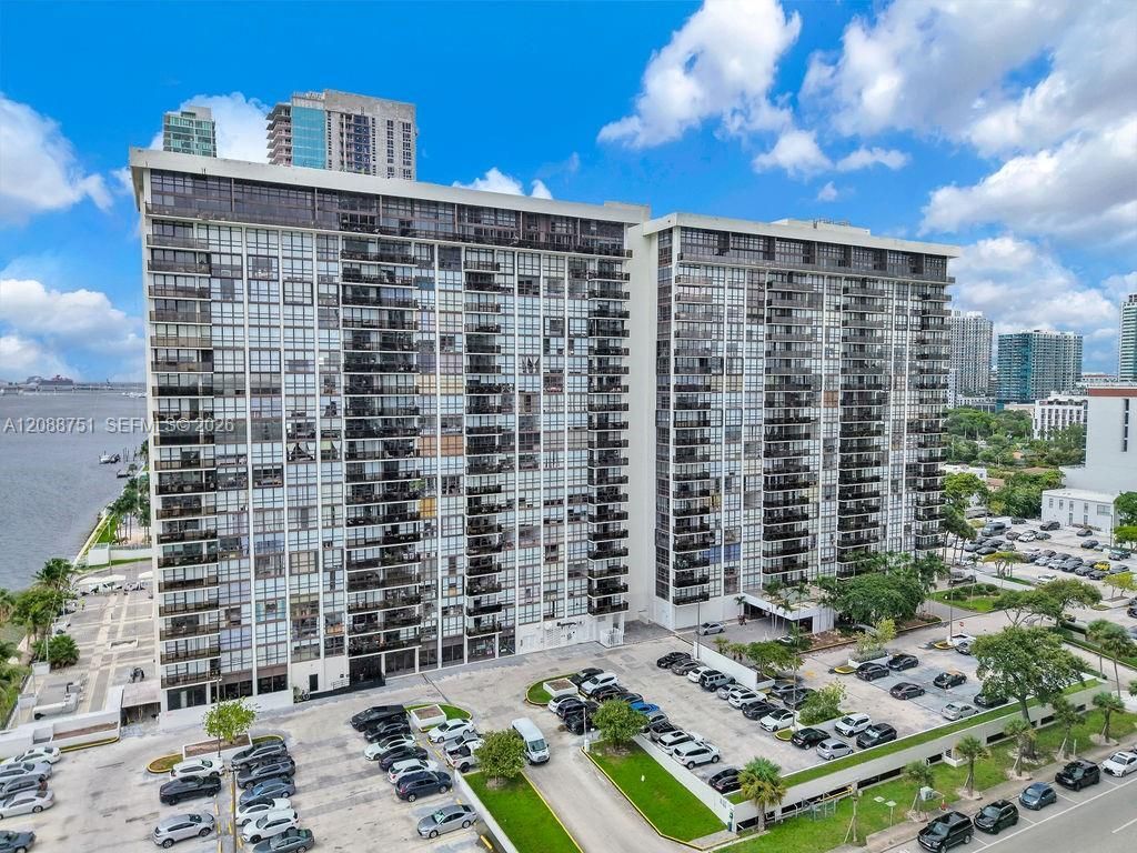 600 NE 36th St, Unit 508, Miami, FL 33137 Photo