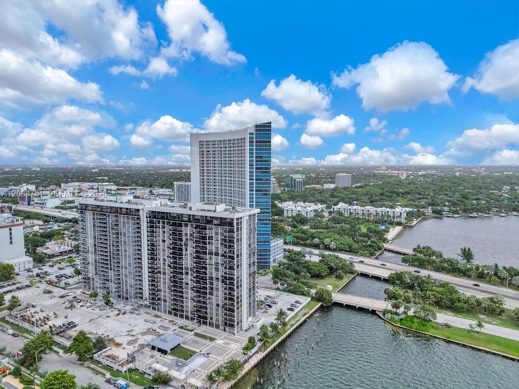 600 NE 36th St, Unit 508, Miami, FL 33137 Photo