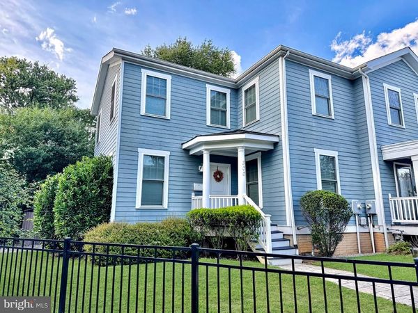 300 MOUNT VERNON AVENUE, ALEXANDRIA, VA 22301
