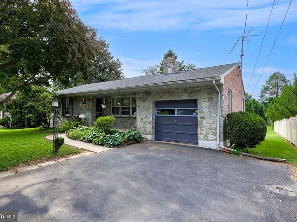 34 WABANK ROAD, MILLERSVILLE, PA 17551