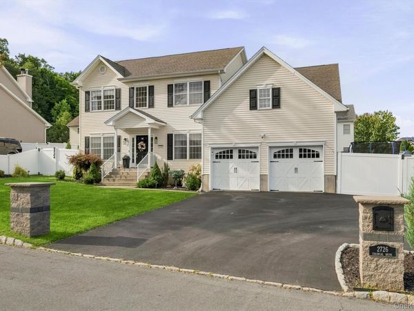 2726 Colonial Drive , New Windsor, NY 12553