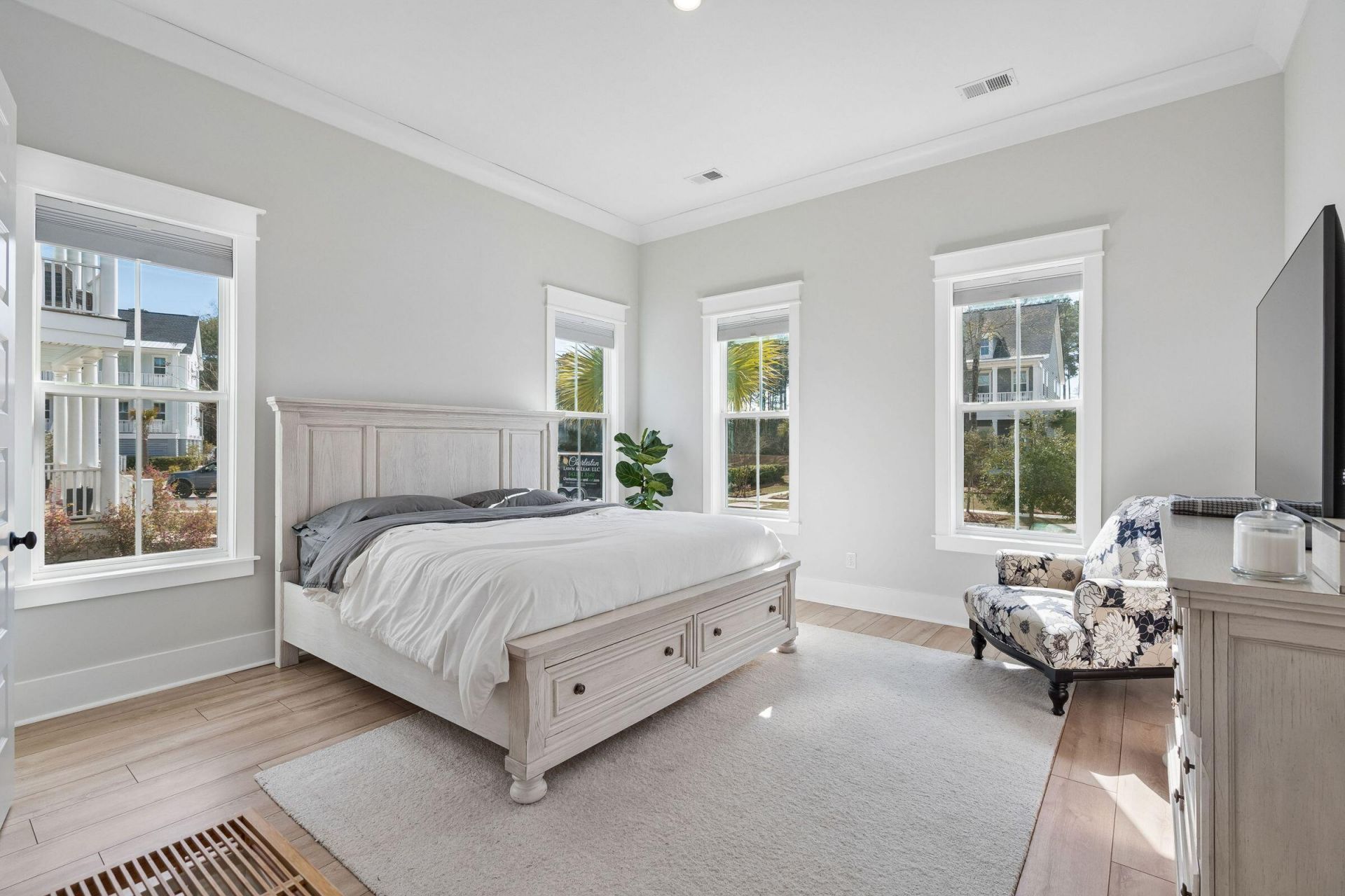 3605 Clambank Drive Photo 6