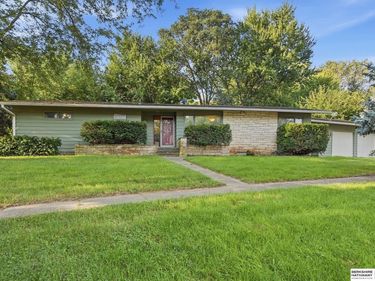 401 W Oak Street, Hooper, NE 68031