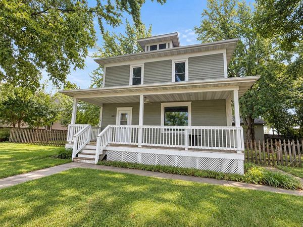 829 Prospect Avenue, Windom, MN 56101