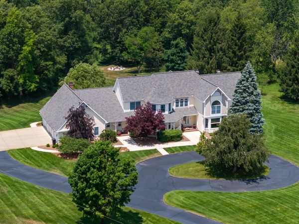 6190 Browns Lake Road, Jackson, MI 49203