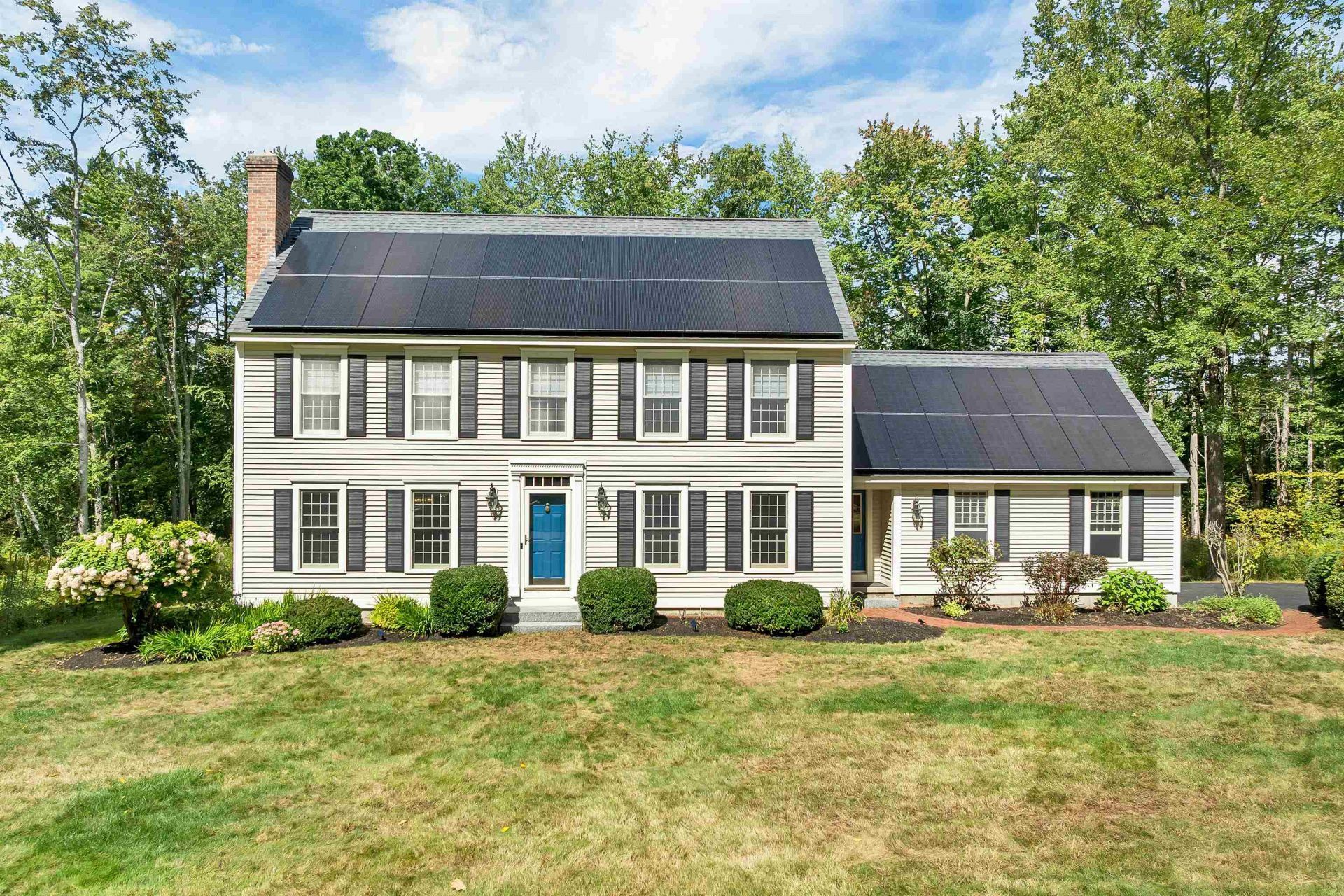 27 Oakmont Drive Concord, NH 03301