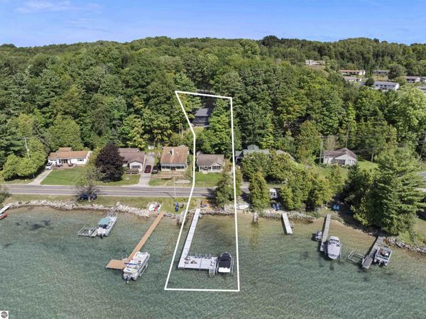 7542 Crystal Drive, Beulah, MI 49617