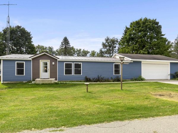 18677 Oak Street, Copemish, MI 49625