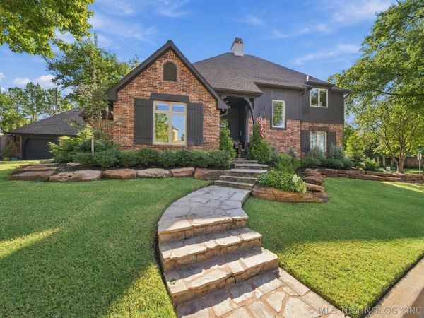 2445 S Cincinnati Avenue S, Tulsa, OK 74114