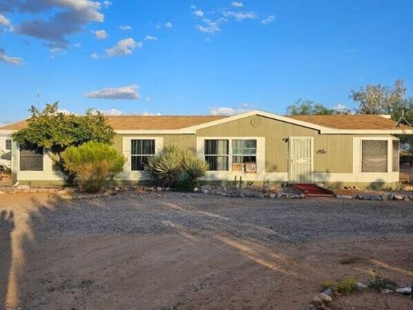 27485 S CLYDESDALE Avenue, Congress, AZ 85332