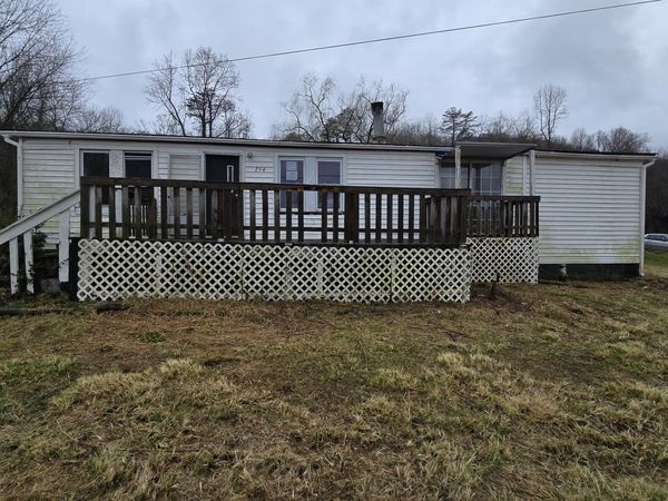 254 Old Lake City Hwy, Rocky Top, TN 37769