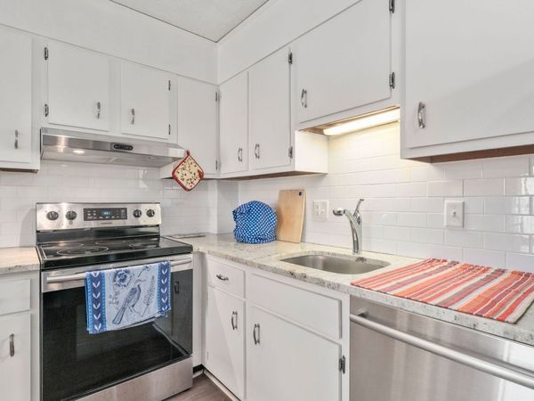 164 Galen St, Unit 53, Watertown, MA 02472