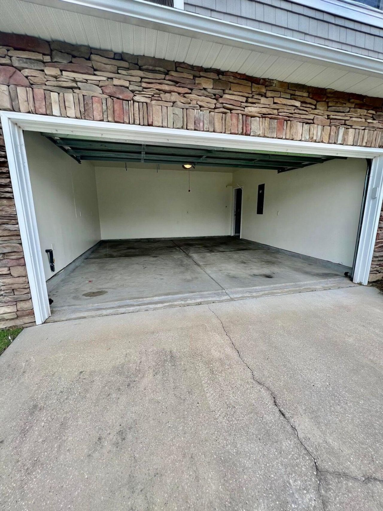 8241 Little Sydneys Way Photo 7