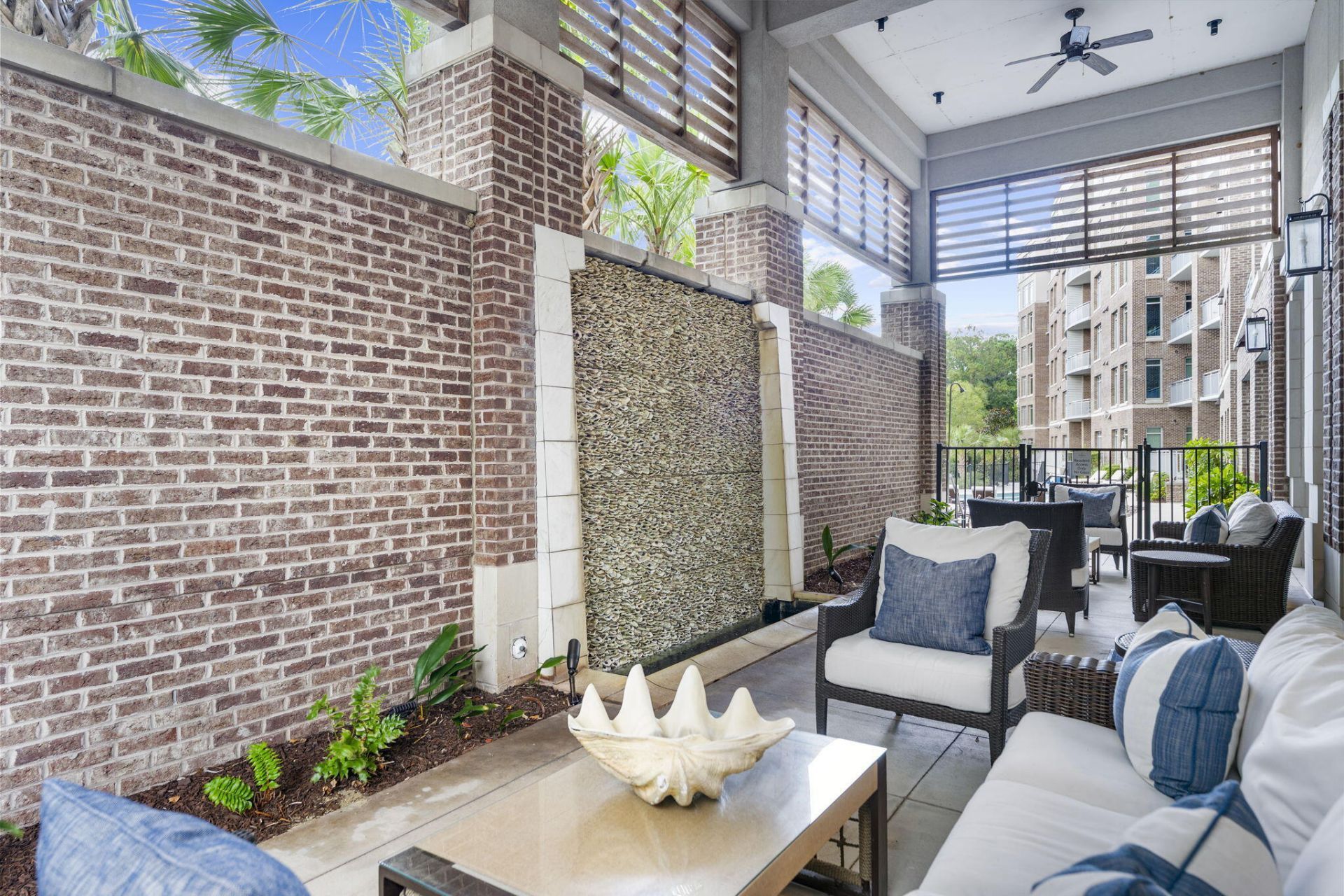 155 Wingo Way Photo 35