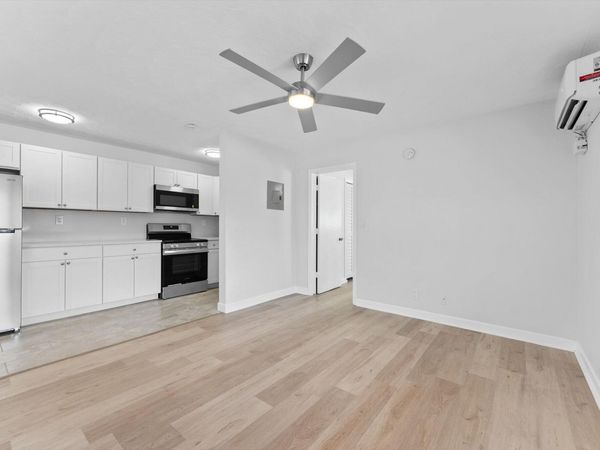 1632 NE 4th Place, Unit 1, Fort Lauderdale, FL 33301