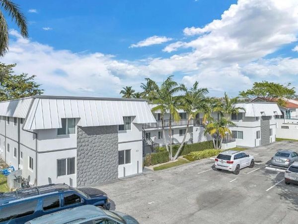 655 JEFFERY Street, Unit 10, Boca Raton, FL 33487