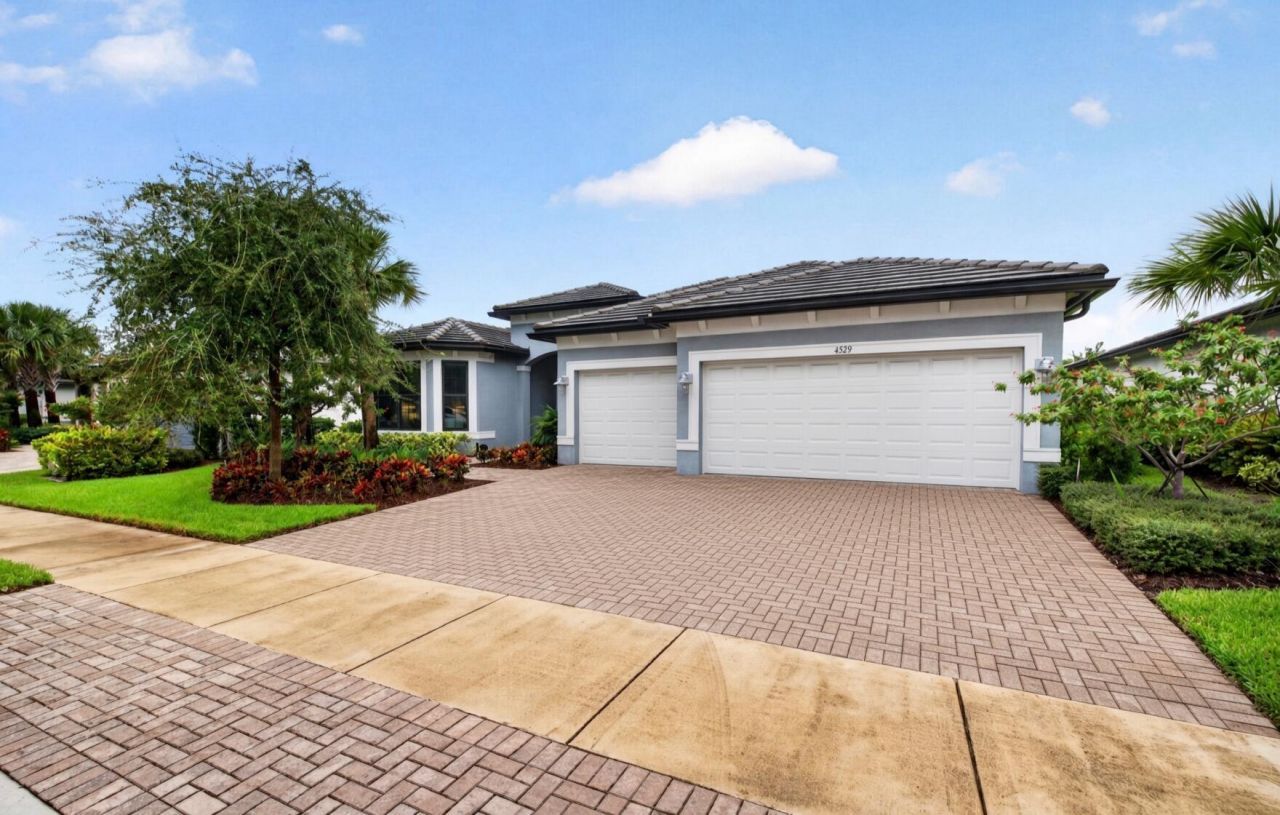 4529 Pinehurst Trail W, Oakland Park, FL 33309 Photo