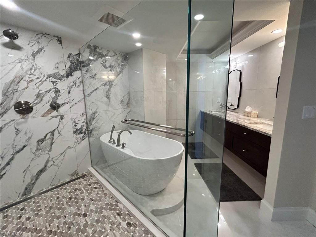 4041 Gulf Shore Blvd, Unit 1103, Naples, FL 34103 Photo