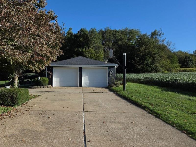 4066 Maplegrove Avenue, Louisville, OH 44641 Photo 6